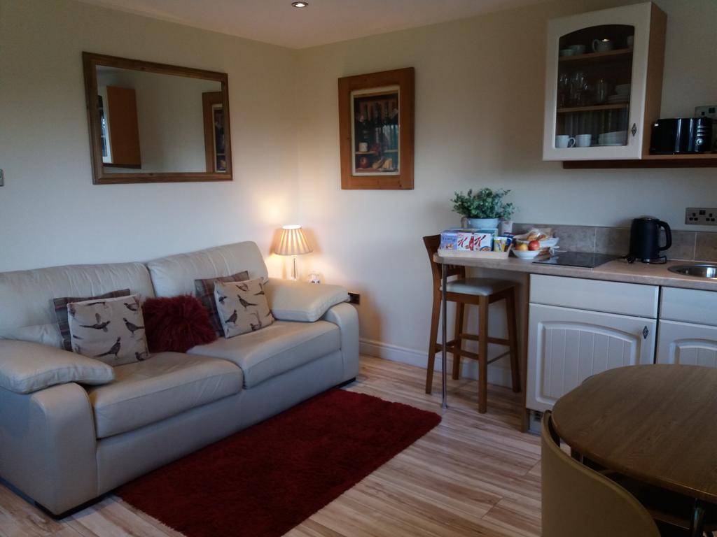 The Stables - Deer Park Farm Bed and Breakfast Solihull Buitenkant foto
